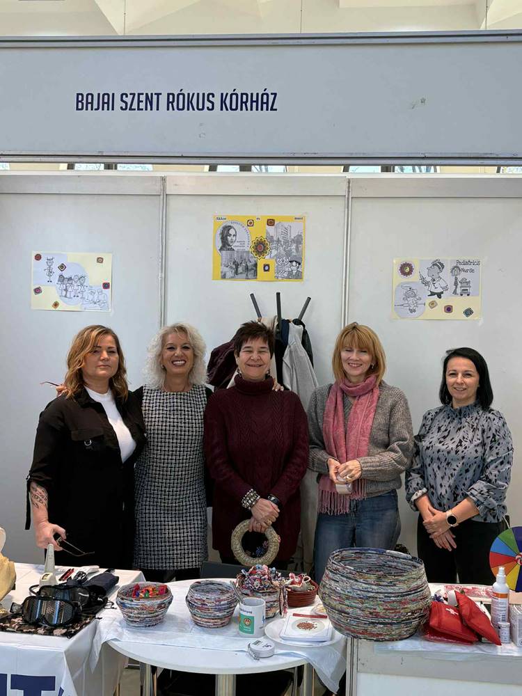 A Bajai Szent Rókus Kórház is megjelent a „Jövőd a tét!” kiállításon